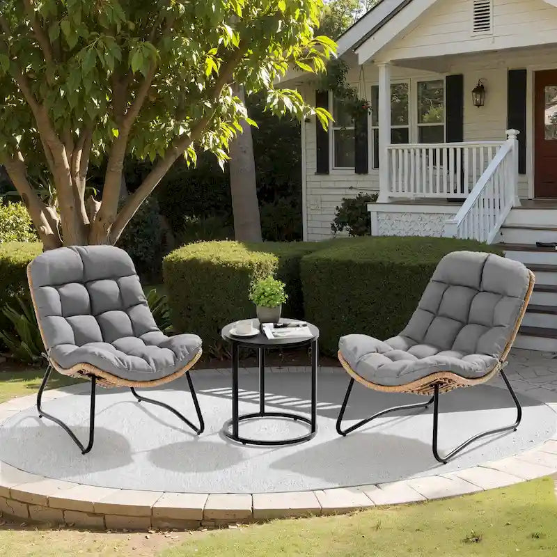 Fauteuil de salon Papasan en rotin avec coussin touffeté beige et cadre en métal noir