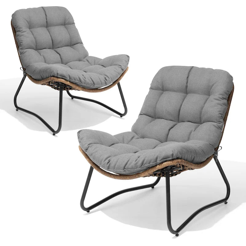 Fauteuil de salon Papasan en rotin avec coussin touffeté beige et cadre en métal noir