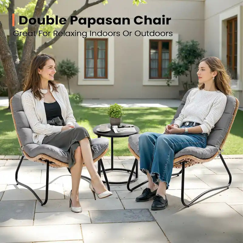 Fauteuil de salon Papasan en rotin avec coussin touffeté beige et cadre en métal noir
